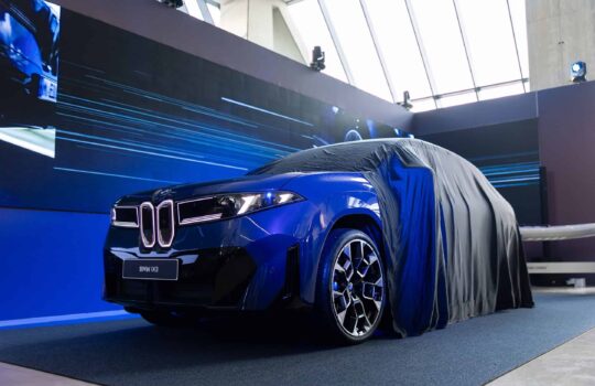 BMW iX3 Neue Klasse 2026 đầu tiên giao tại BMW Welt