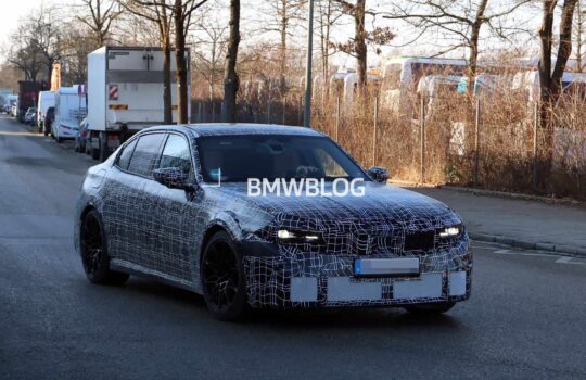 BMW M3 G84 2028 lộ ảnh với vòm bánh nổi bật