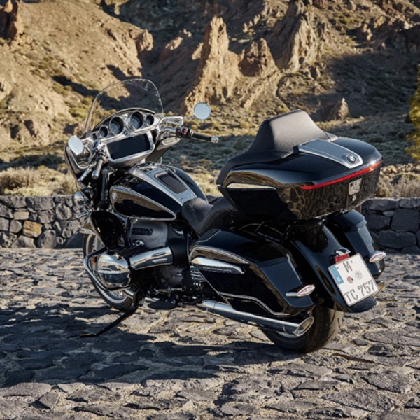Dòng xe BMW R 18 có ghế ngồi thoải mái đặc trưng dòng cruiser. Ảnh: BMW Motorrad