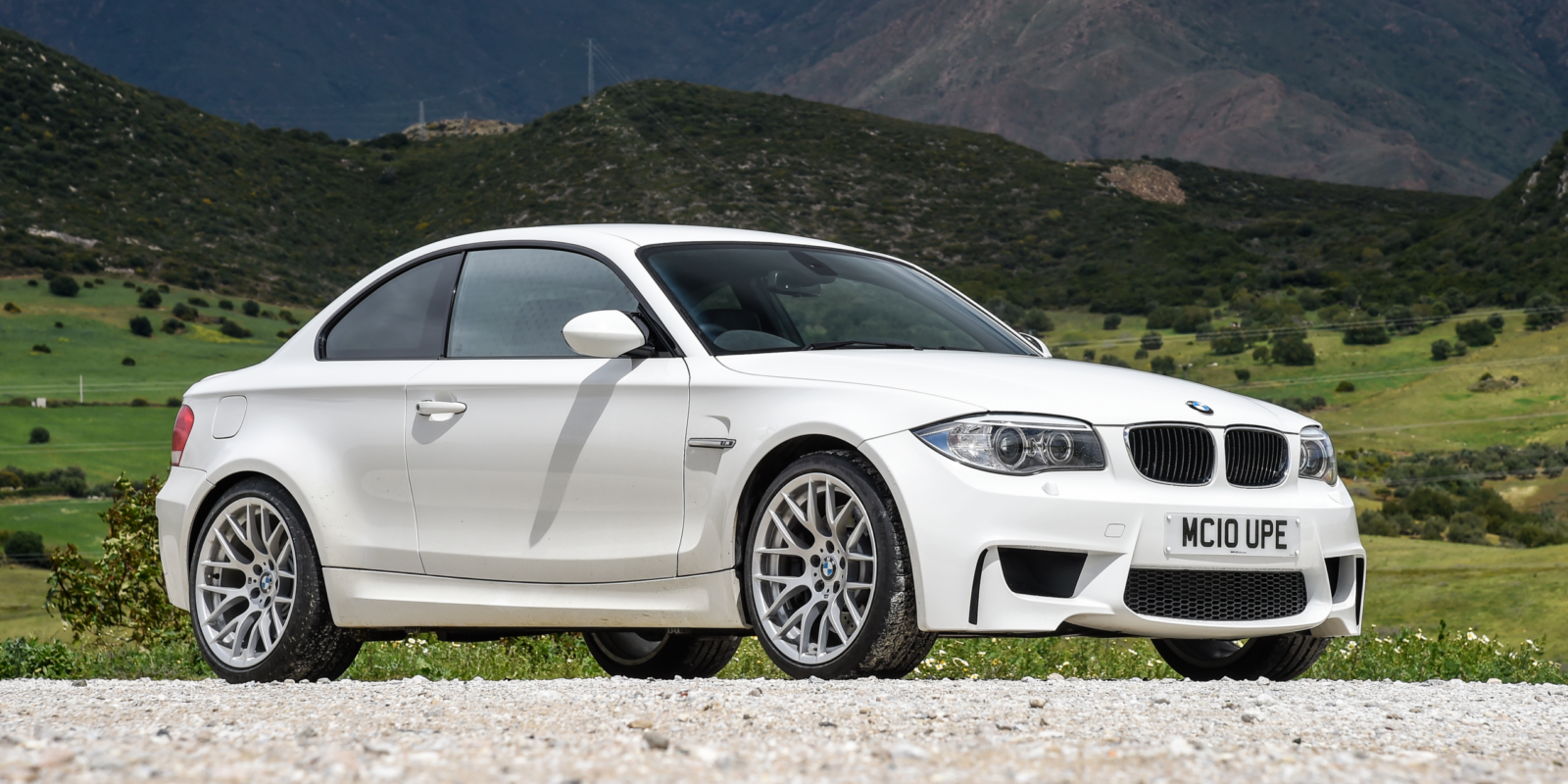 Màu sơn BMW mang tính biểu tượng nhất: Câu trả lời bất ngờ lại rất đơn giản