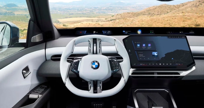 BMW biến trợ lý ảo trên ôtô thành người bạn tâm sự